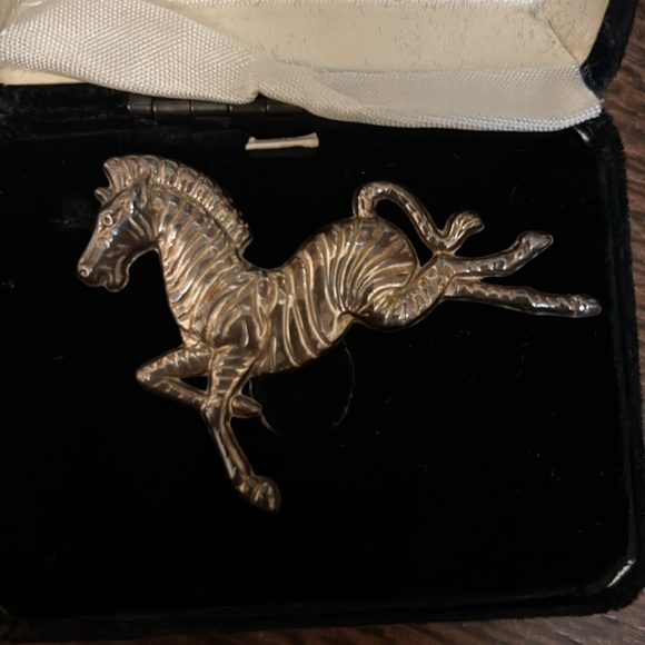 Waterfall vintage sterling silver brooche / pin zebra - Picture 2 of 6